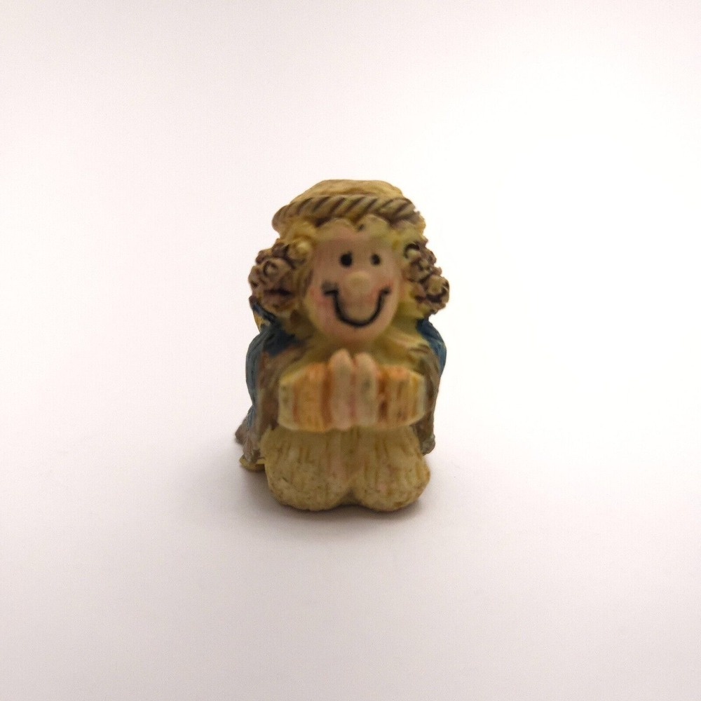 Mary from 11 Piece Polystone Holy‎ Nativity Giftco Christmas miniature